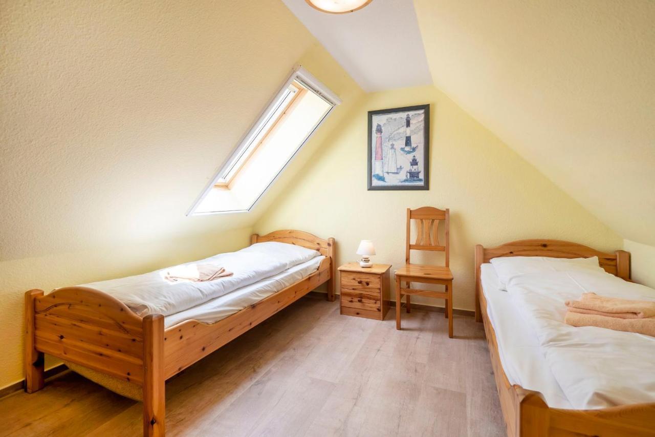Ferienpark Freesenbruch Wohnung 4 4 - Seeschwalbe Zingst Esterno foto