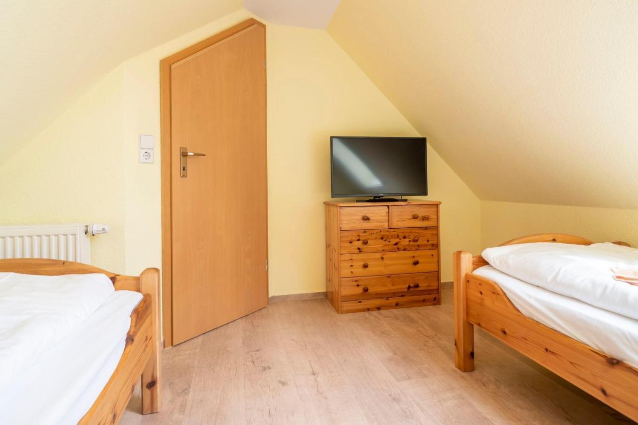 Ferienpark Freesenbruch Wohnung 4 4 - Seeschwalbe Zingst Esterno foto