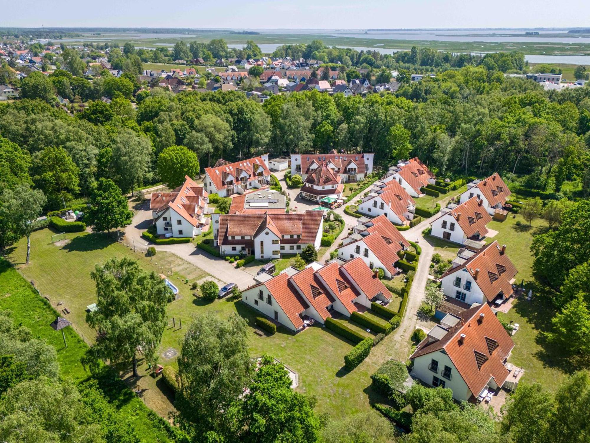 Ferienpark Freesenbruch Wohnung 4 4 - Seeschwalbe Zingst Esterno foto