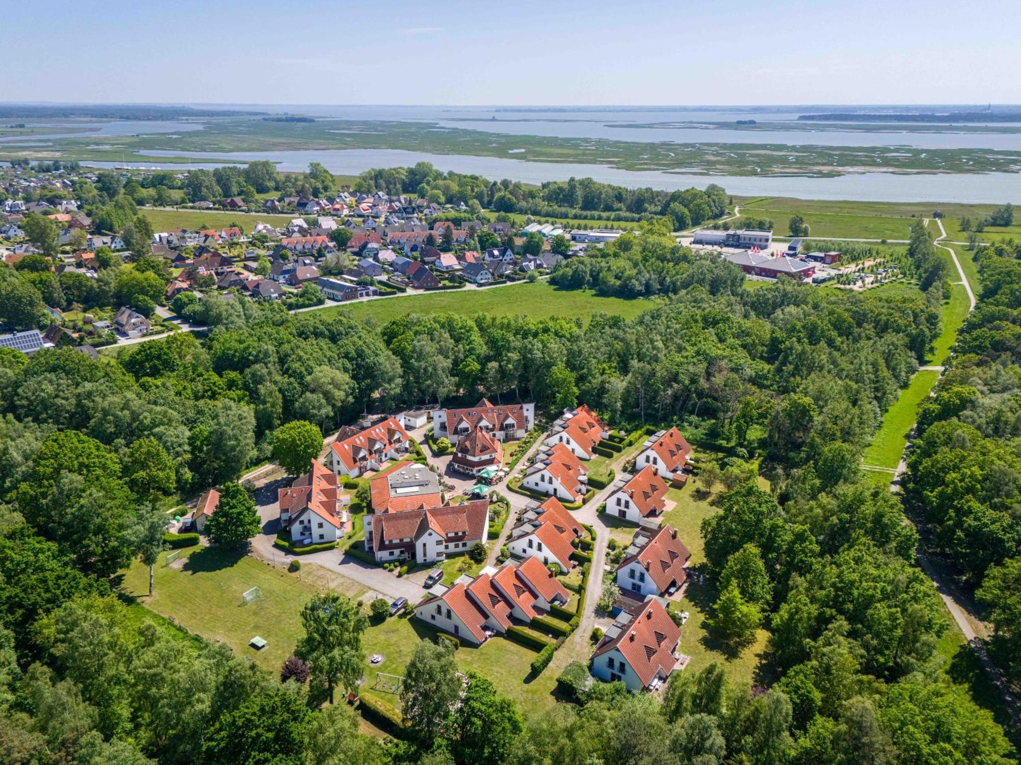 Ferienpark Freesenbruch Wohnung 4 4 - Seeschwalbe Zingst Esterno foto